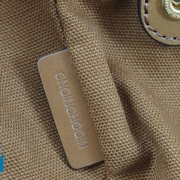 Making Me Offers - Picture 5 of 8